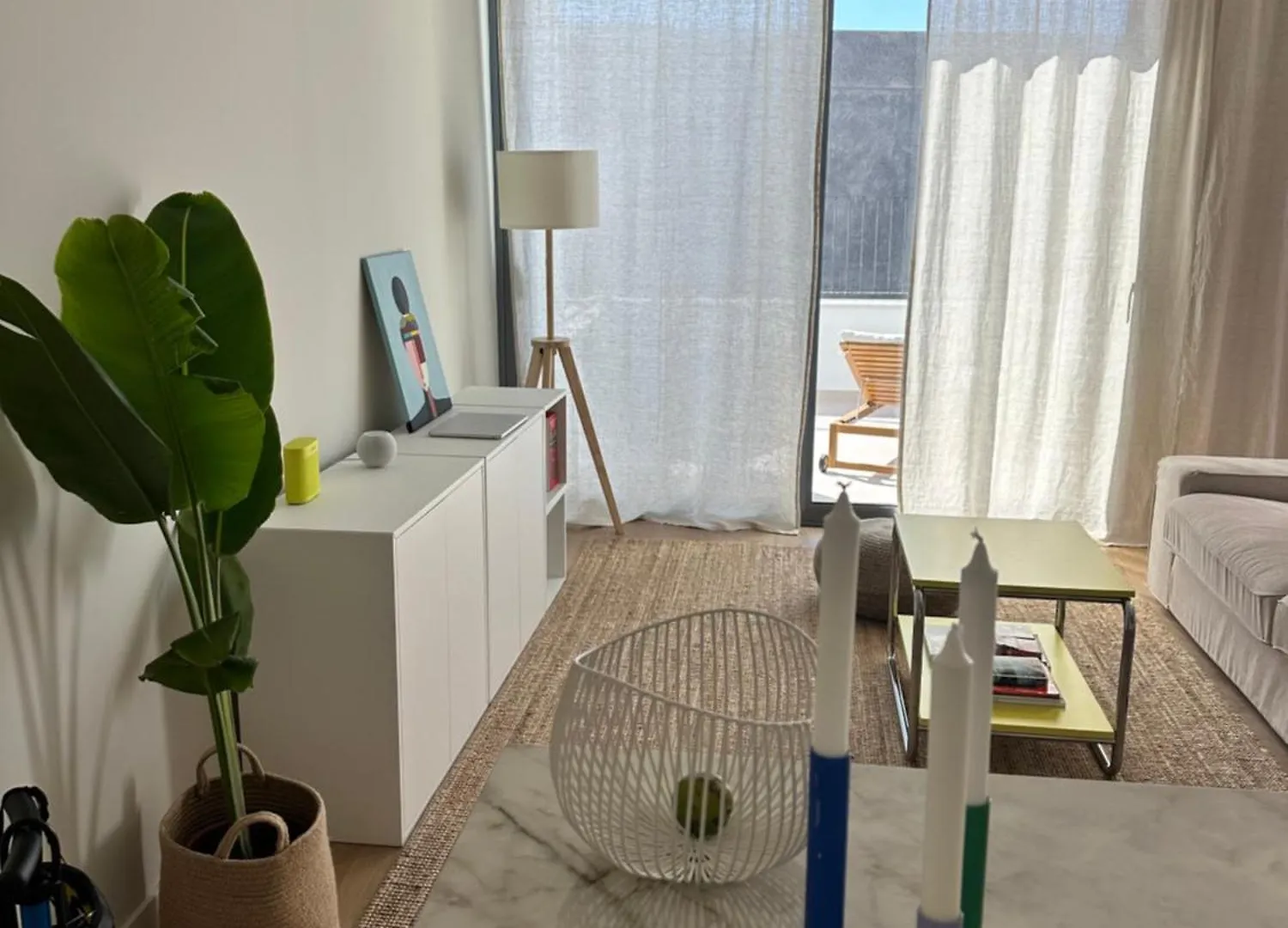 Julia Ancor Beach Абадес